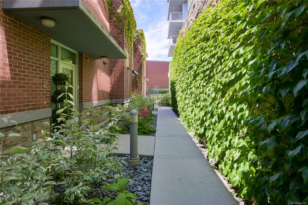 Fifth View of 100 Saghalie Rd, Bayview, Victoria, BC, V9A 0A1