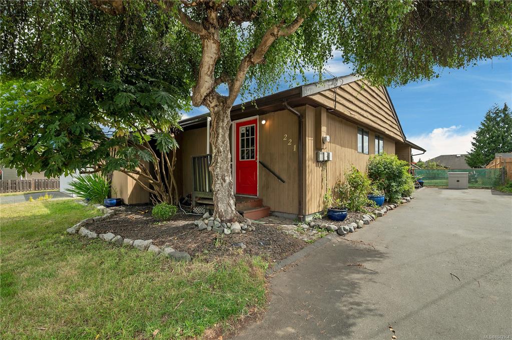Second View of 221 Hilchey Rd, Campbell River, BC, V9W 1P5
