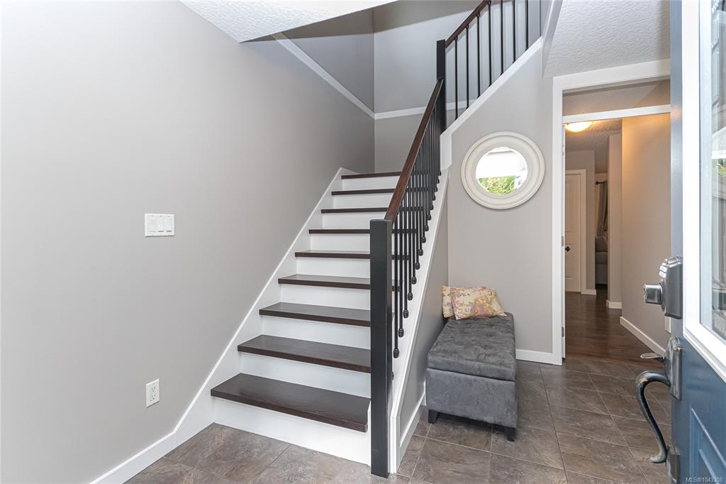 Fifth View of 3374 Hazelwood Rd, Langford, BC, V9C 0G9