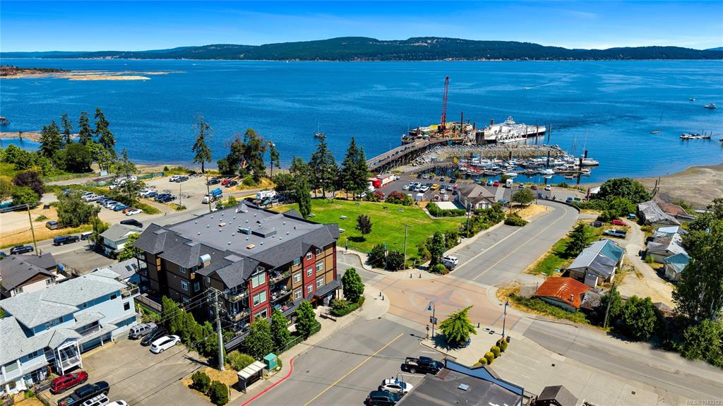 1533 Joan Ave, 1043312, BC,