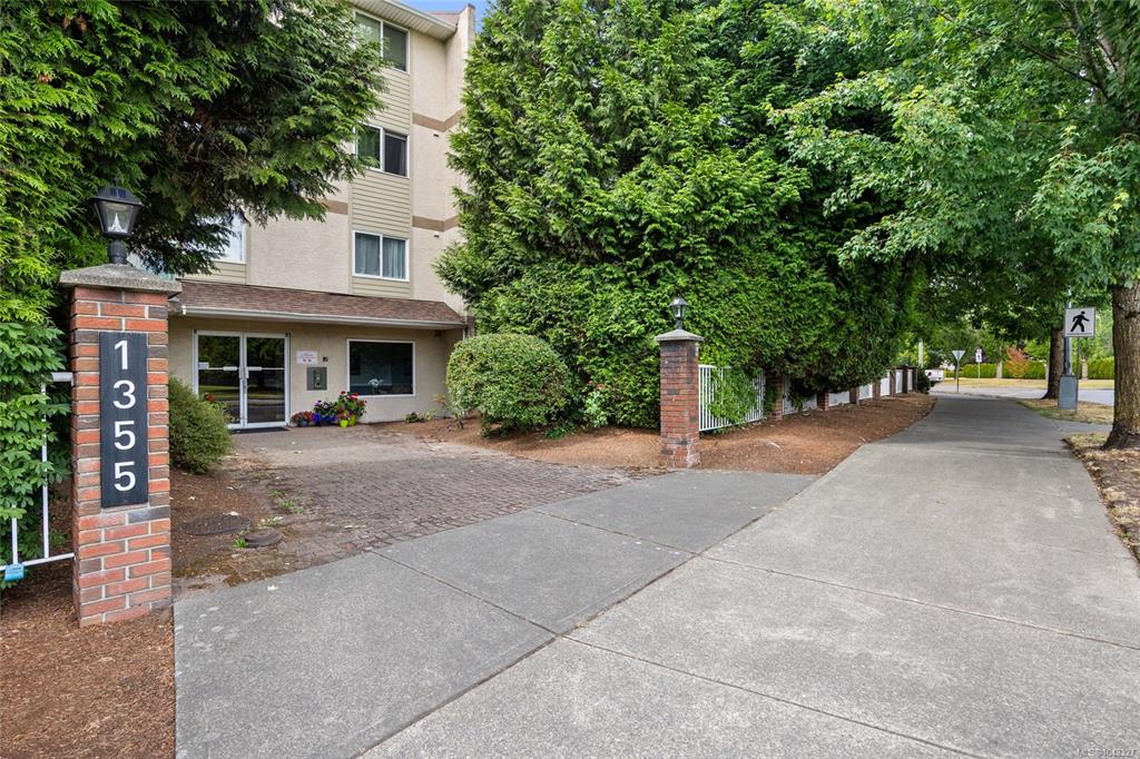 1355 Cumberland Rd, 1043327, BC,