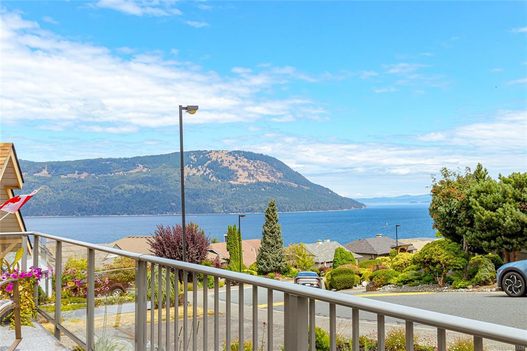 571 Marine View, 1043328, BC,
