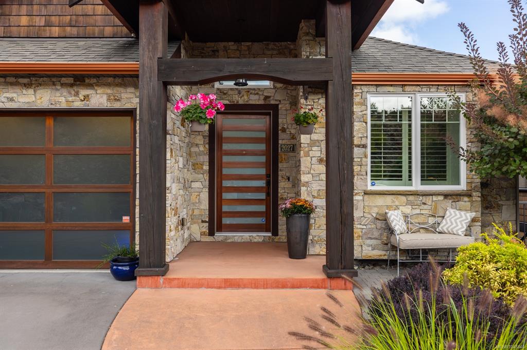 Fifth View of 2027 Hedgestone Lane, Langford, BC, V9B 6V2