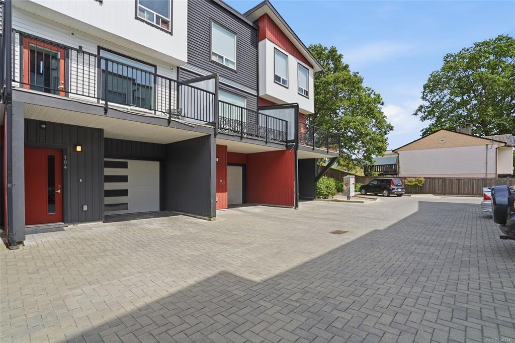 Third View of 1726 Kerrisdale Rd, Nanaimo, BC, V9S 1N5