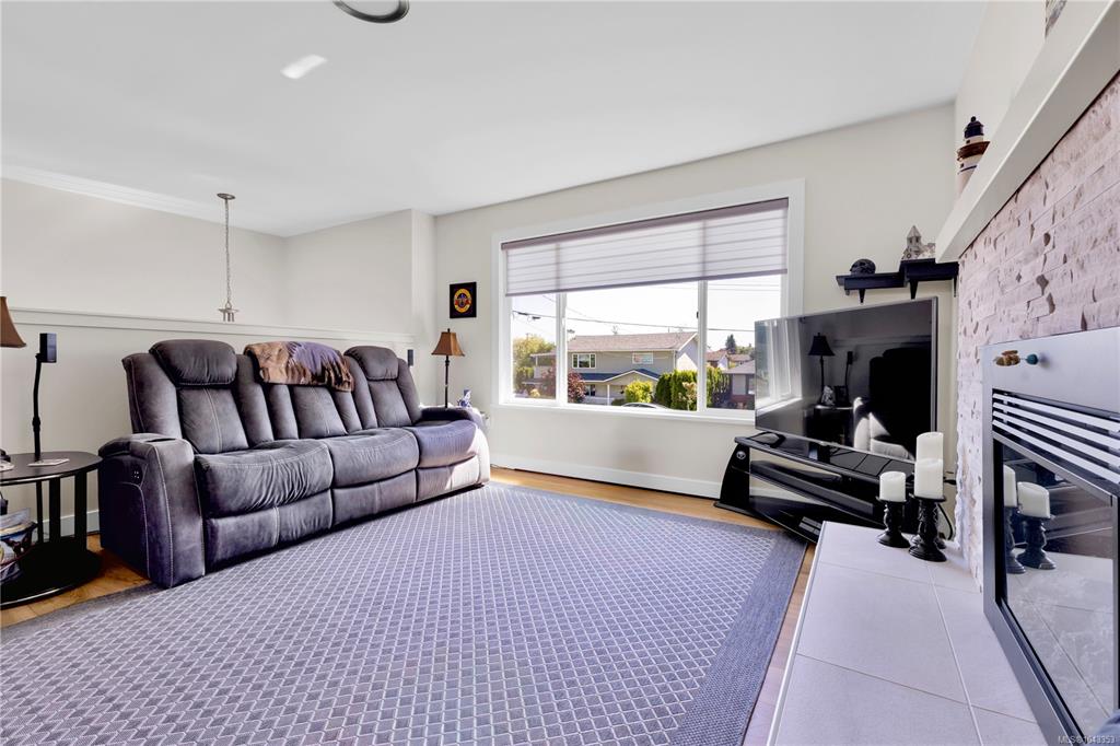 Fifth View of 10040 Siddall Rd, Sidney, BC, V8L 3L9