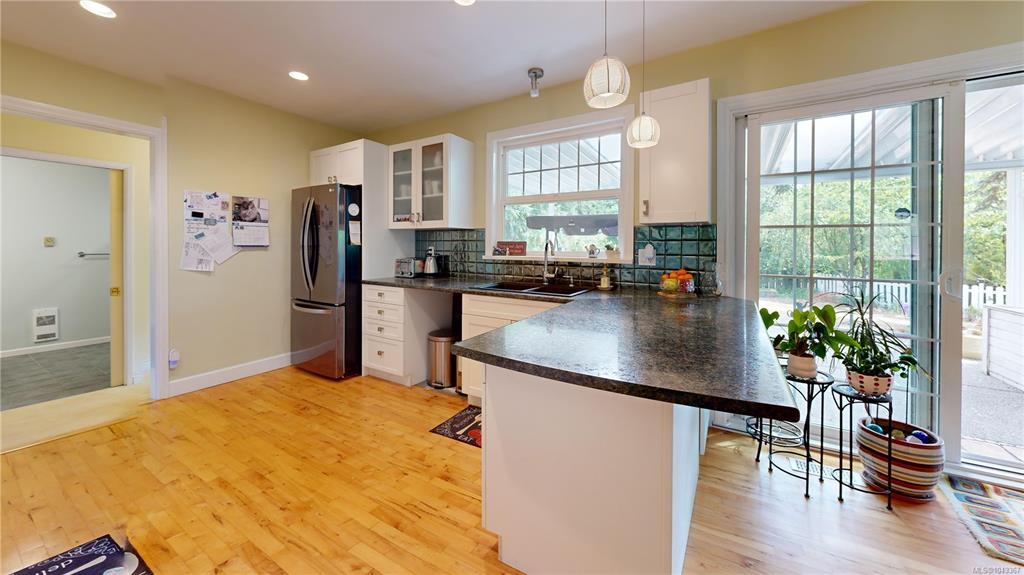 Third View of 683 Montague Rd, Nanaimo, BC, V9R 3G4