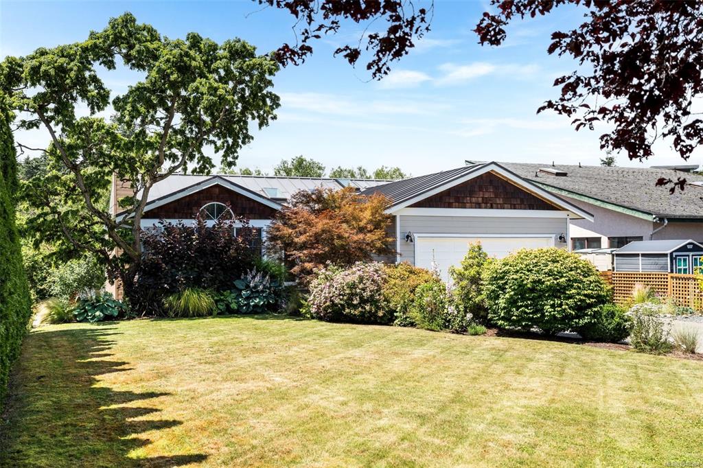 3036 Brittany Dr, 1043384, BC,