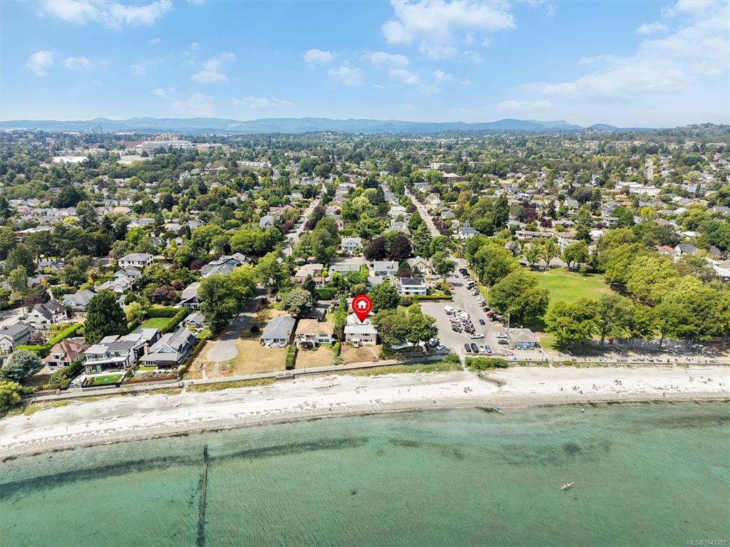 Second View of 2168 Esplanade, Oak Bay, BC, V8R 2W1