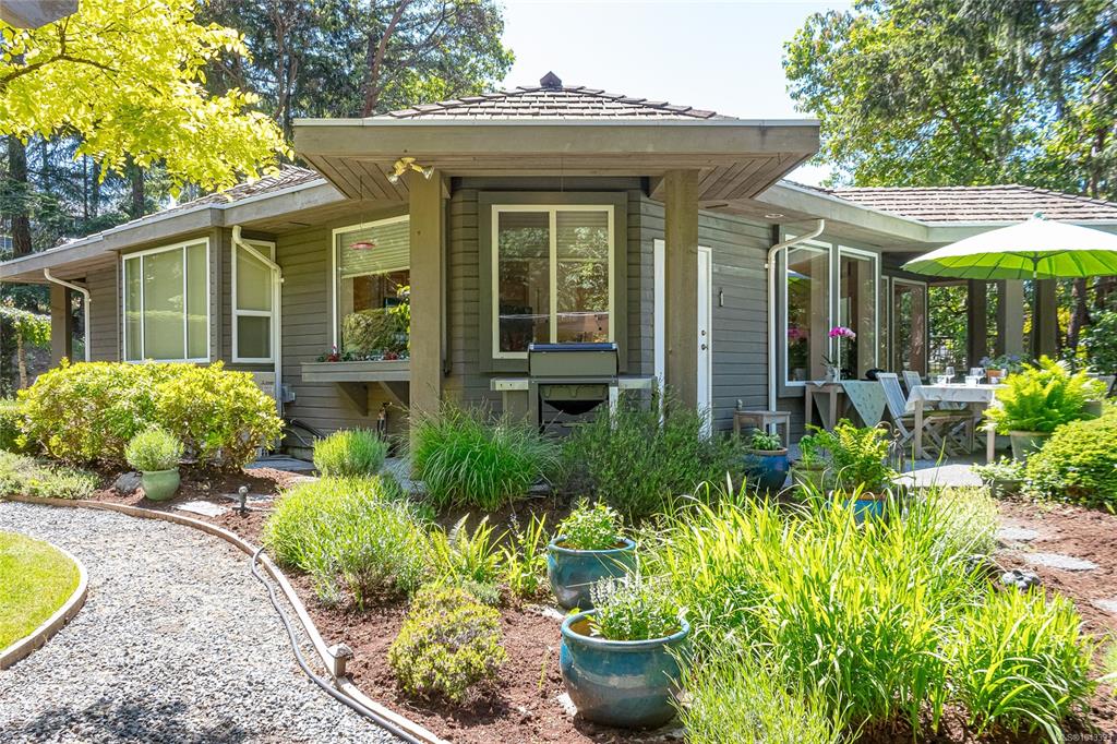 Third View of 1145 Osprey Dr, Duncan, BC, V9L 5S3