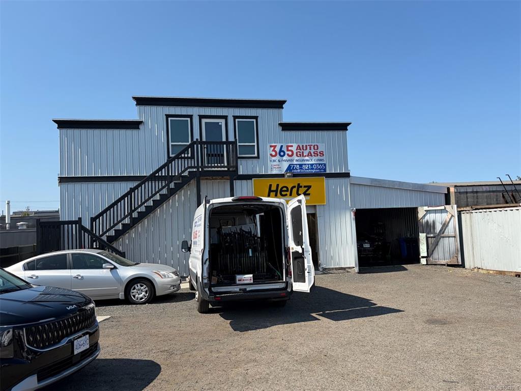 Second View of 565 Alpha St, Victoria, BC, V8Z 1B4