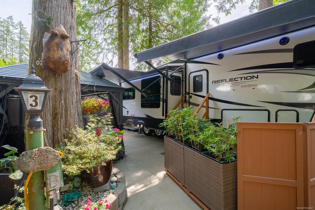 Third View of 10324 Lakeshore Rd, Port Alberni, BC, V9Y 8Z6