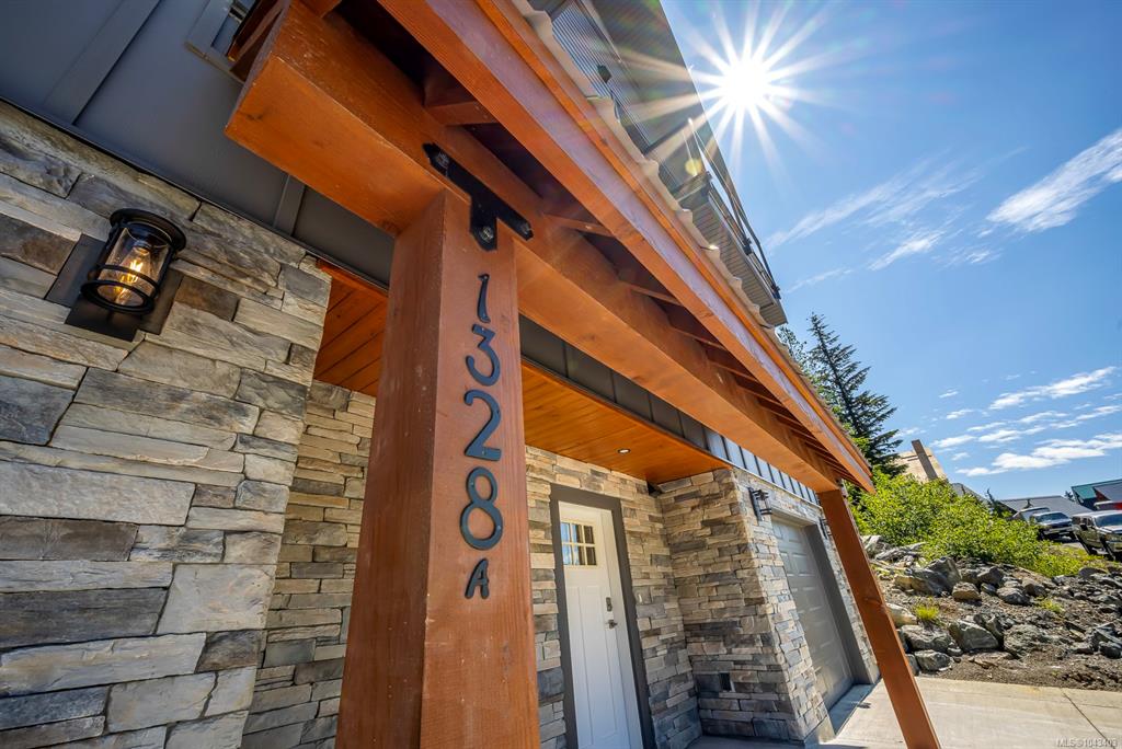 1328 Nordic Dr, 1043403, BC,