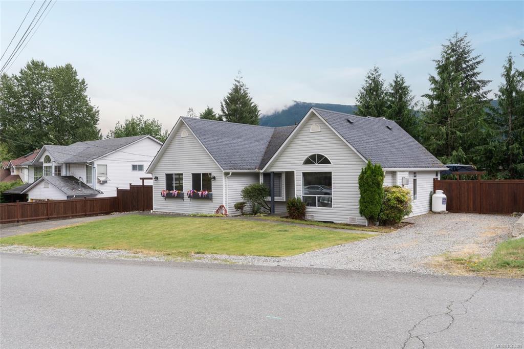 Second View of 108 River Rd, Lake Cowichan, BC, V0R 2G0
