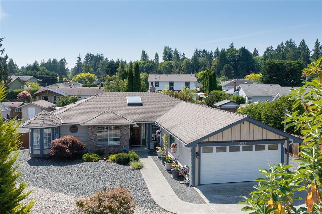 1332 Chesterton Pl, 1043408, BC,