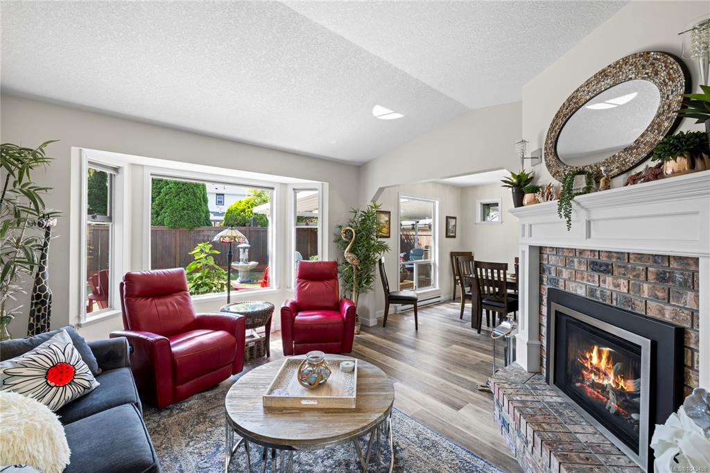 Third View of 1332 Chesterton Pl, Sandpiper, French Creek, BC, V9P 1W9
