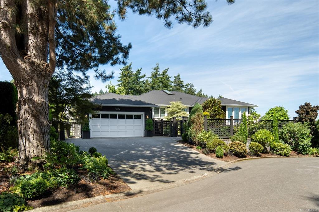 Third View of 5256 Del Monte Ave, Saanich, BC, V8Y 1X2
