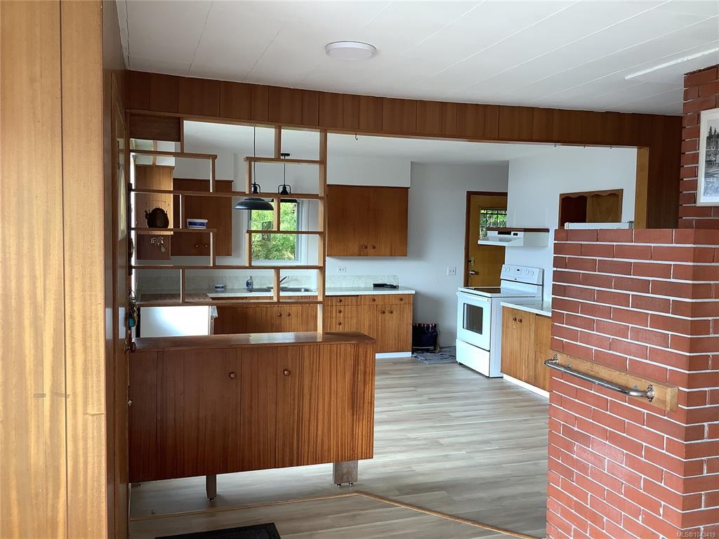 Fifth View of 395 2nd St, Sointula, BC, V0N 3E0