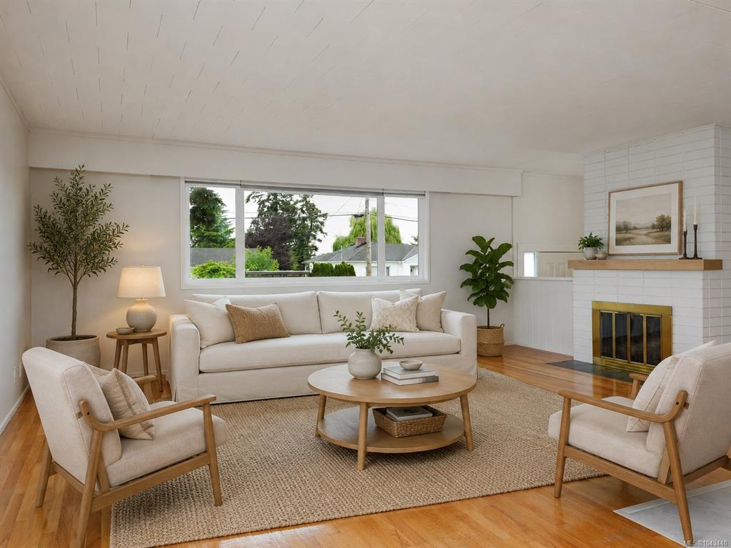 Third View of 3871 Carey Rd, Saanich, BC, V8Z 4C8