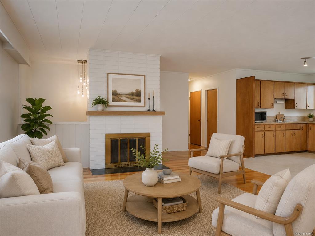 Fifth View of 3871 Carey Rd, Saanich, BC, V8Z 4C8