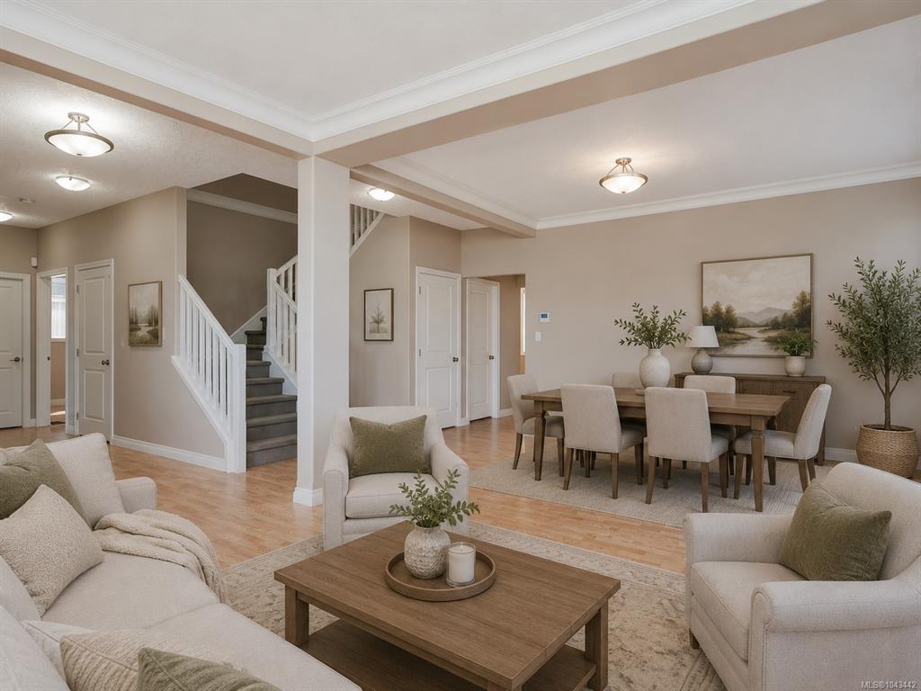 Fifth View of 809 Rogers Way, Saanich, BC, V8X 5L1