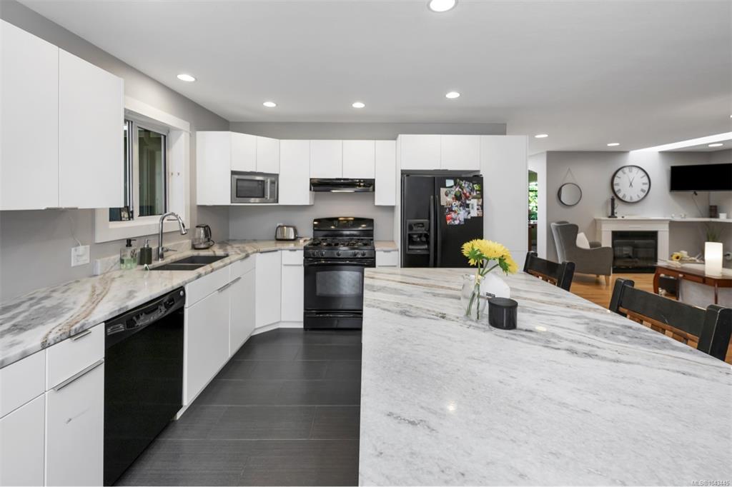 Fifth View of 1406 Donnay Dr, Duncan, BC, V9L 5R4