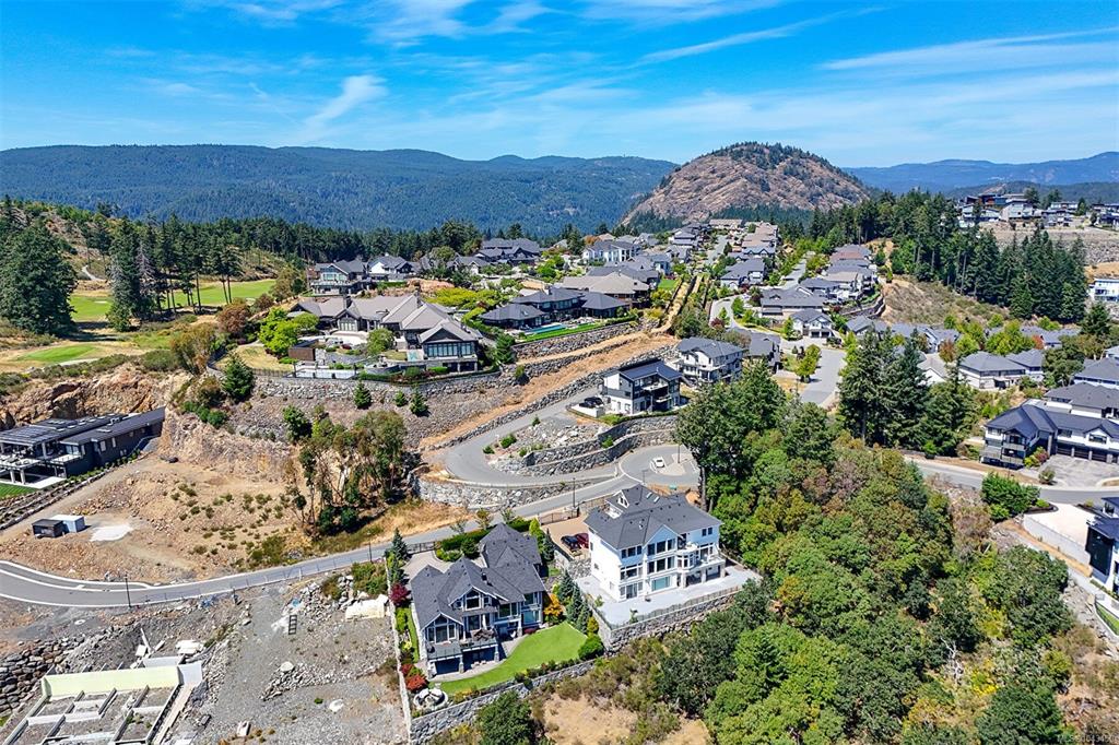 1430 Grand Forest Close, 1043450, BC,