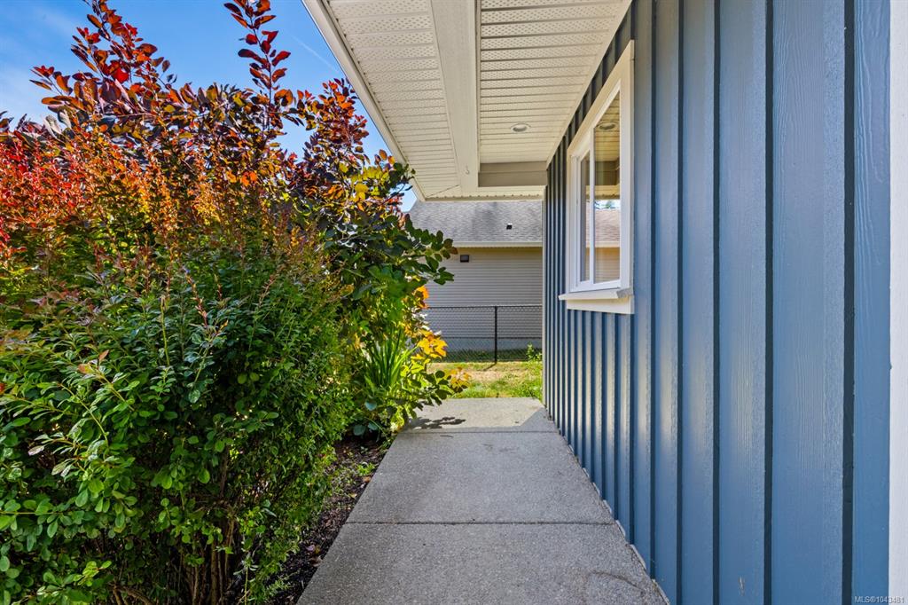 Fourth View of 1522 Regatta Pl, Cowichan Bay, BC, V0R 1N2