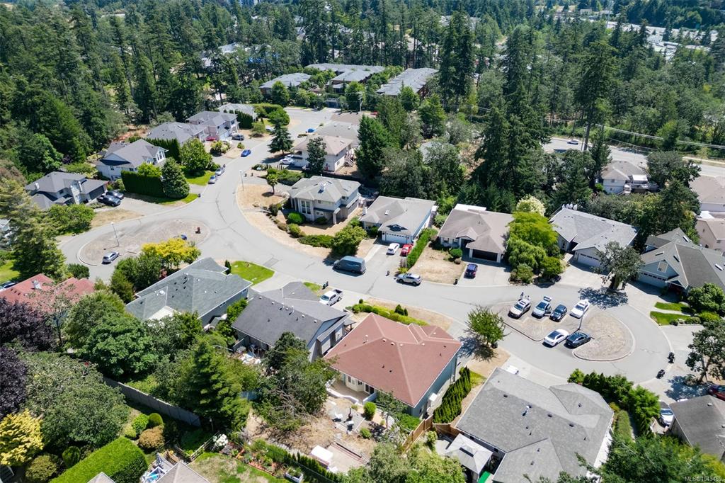 Third View of 2304 Kami Crt, View Royal, BC, V9E 1L3
