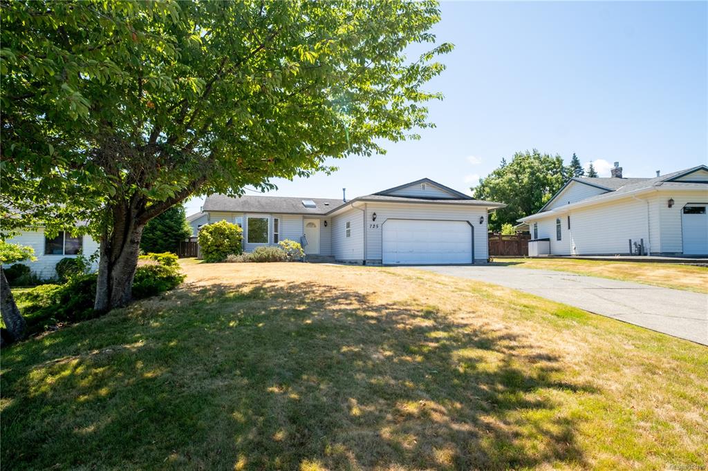 Third View of 725 Applegate Rd, Campbell River, BC, V9W 7A1