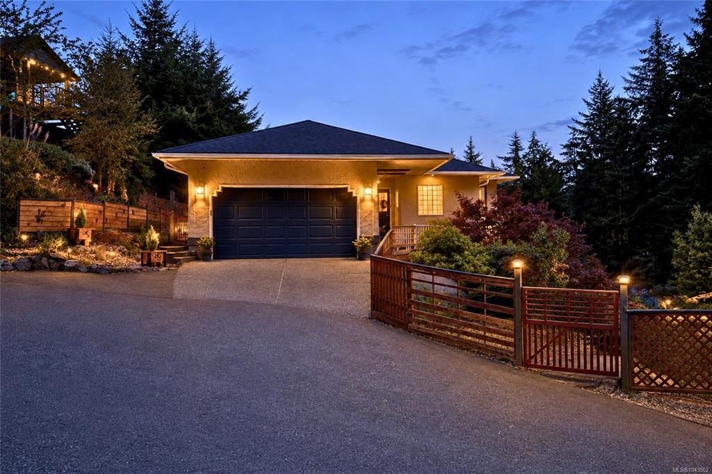 2305 Mate Pl, 1043502, BC,