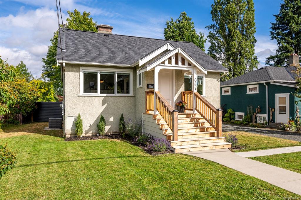 667 11 Th St, 1043512, BC,