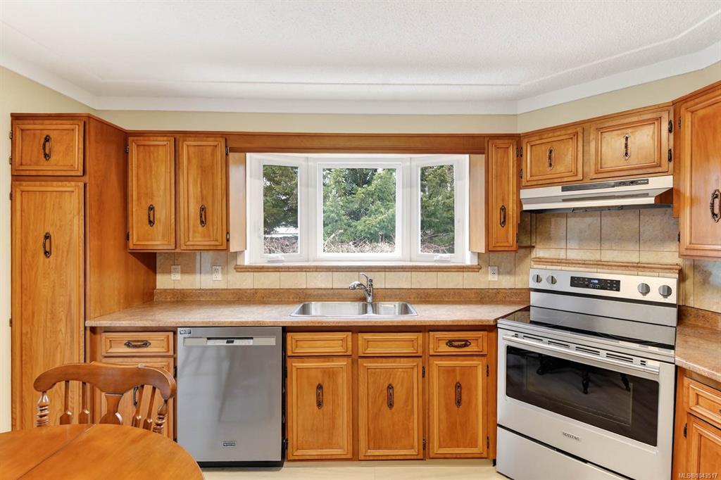Fifth View of 5118 Compton Rd, Port Alberni, BC, V9Y 7A5