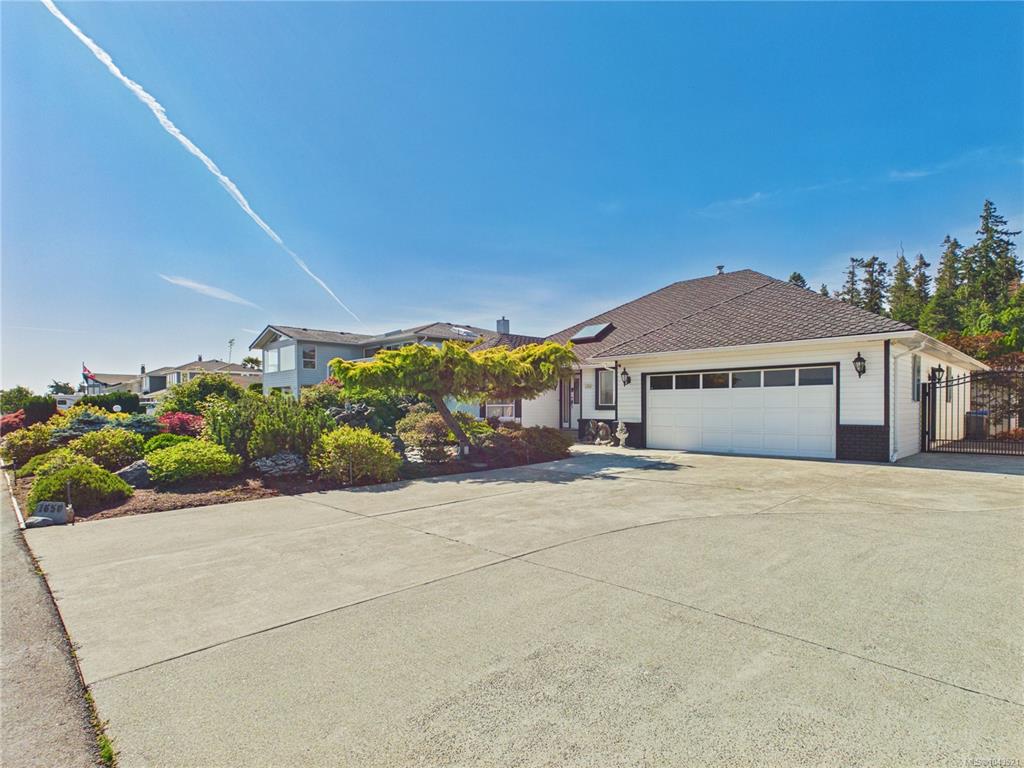 Third View of 1650 Admiral Tryon Blvd, COLUMBIA BEACH, French Creek, BC, V9P 1Y1