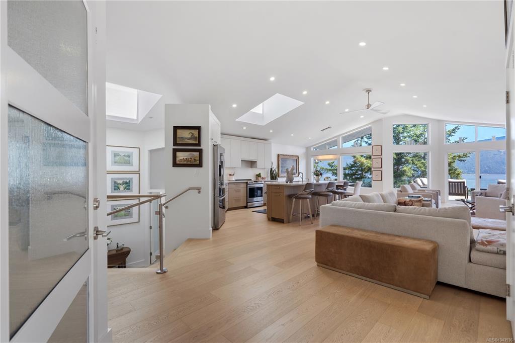 Fifth View of 209 Marine Dr, Arbutus Ridge, Cobble Hill, BC, V8H 0K8
