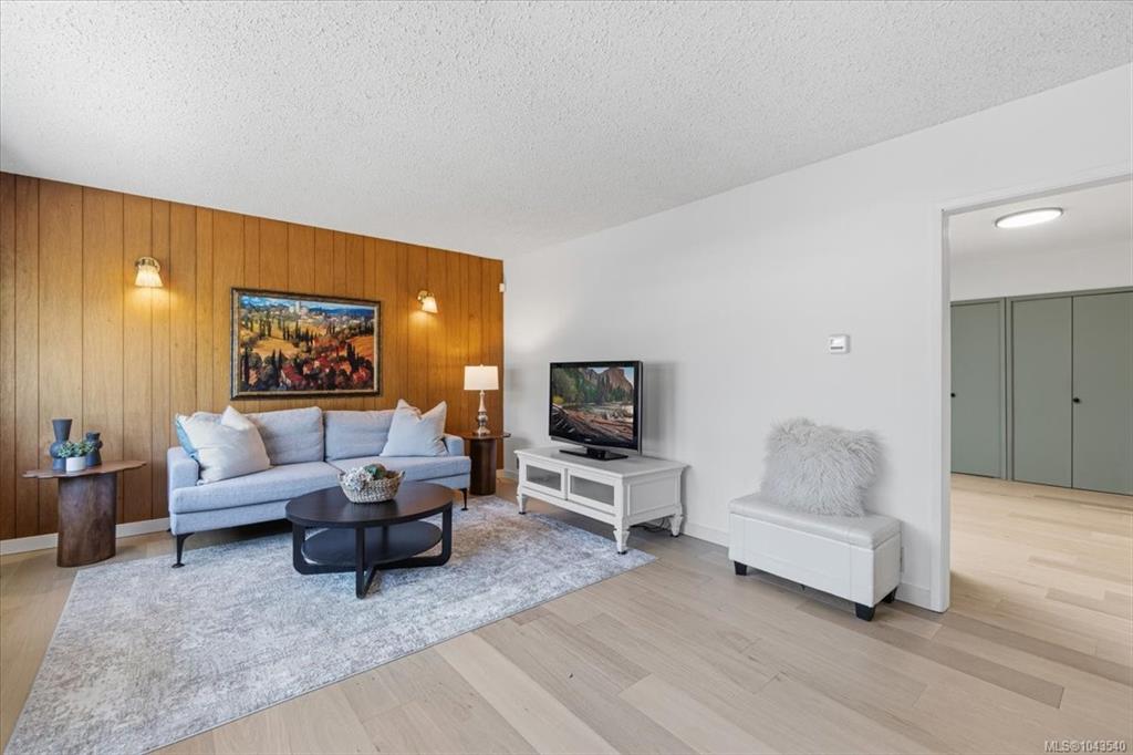Fifth View of 526 Ruby Cres, Nanaimo, BC, V9T 2P8