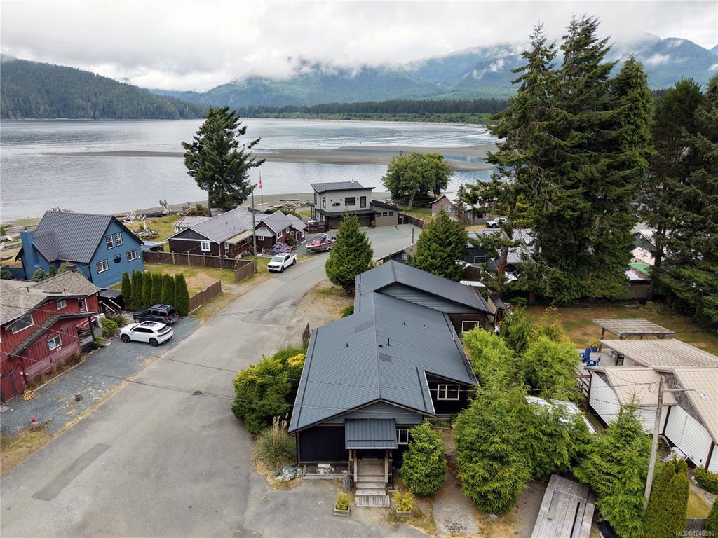 6641 Queesto Dr, 1043550, BC,