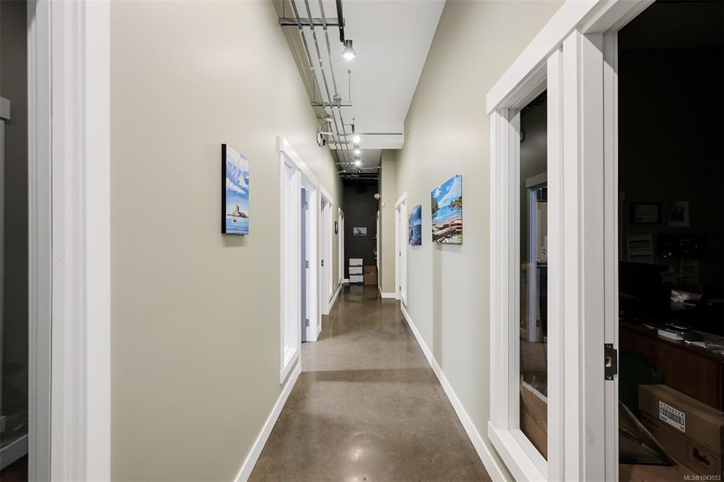 Fourth View of 555 Hillside Ave, Victoria, BC, V8T 1Y8