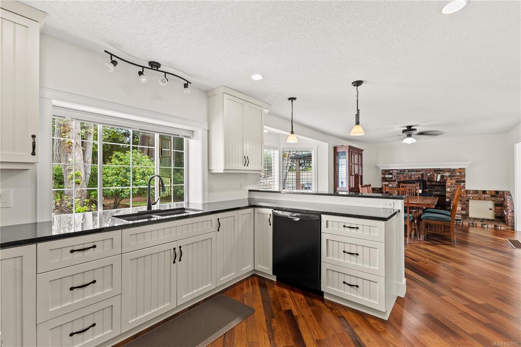 Fifth View of 91 Maryland Rd, Campbell River, BC, V9W 1V7