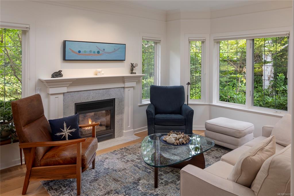 Third View of 1880 Chandler Ave, Victoria, BC, V8S 1N8