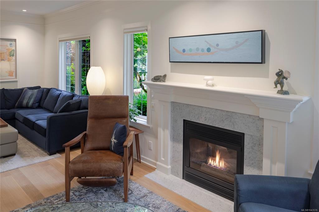 Fifth View of 1880 Chandler Ave, Victoria, BC, V8S 1N8
