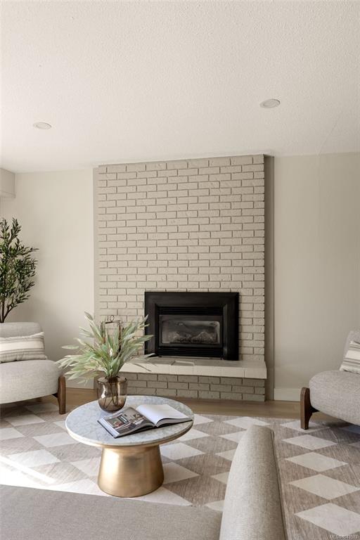 Fifth View of 10206 Almond St, Sidney, BC, V8L 3N3