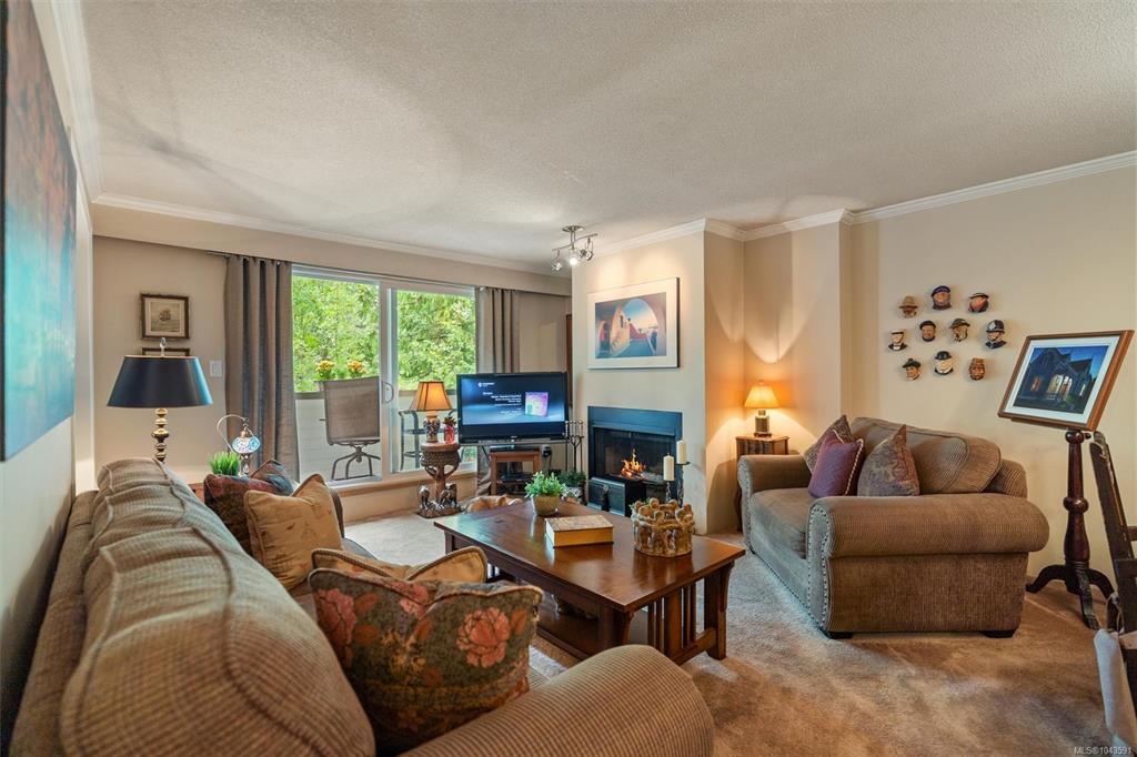 Fourth View of 1068 Tolmie Ave, Clovely Terrace, Saanich, BC, V8X 4T4
