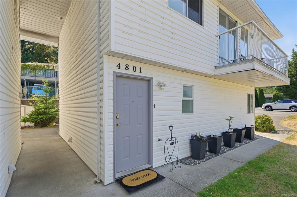 Third View of 4801 Hammond Bay Rd, Nanaimo, BC, V9T 5V7