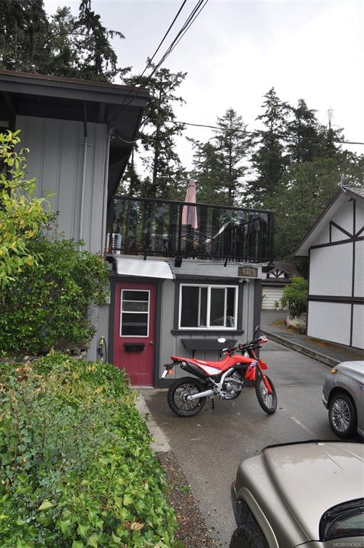 Third View of 4719 West Saanich Rd, Saanich, BC, V8Z 3G9