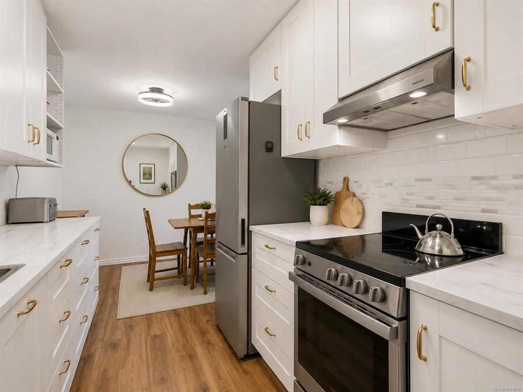 Third View of 3225 Eldon Pl, Eldon Place, Saanich, BC, V8Z 6A7