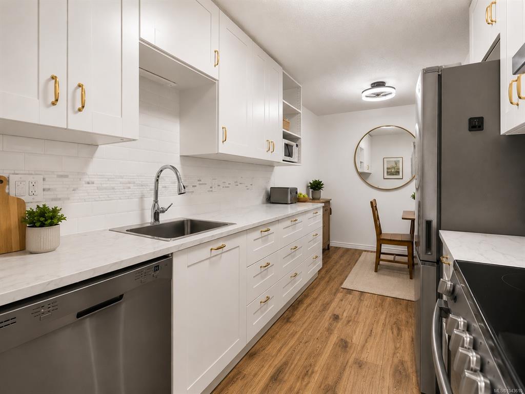Fourth View of 3225 Eldon Pl, Eldon Place, Saanich, BC, V8Z 6A7