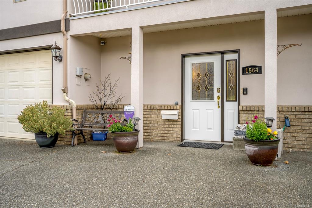 Fifth View of 1564 Trumpeter Cres Sw, Courtenay, BC, V9N 8W6