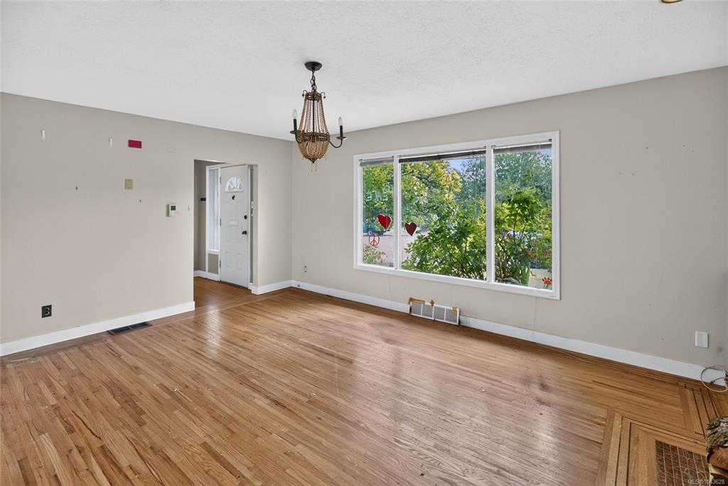 Fifth View of 3966 6th Ave, Port Alberni, BC, V9Y 4M4
