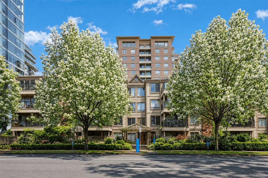 Third View of 935 Johnson St, Victoria, BC, V8V 3N5