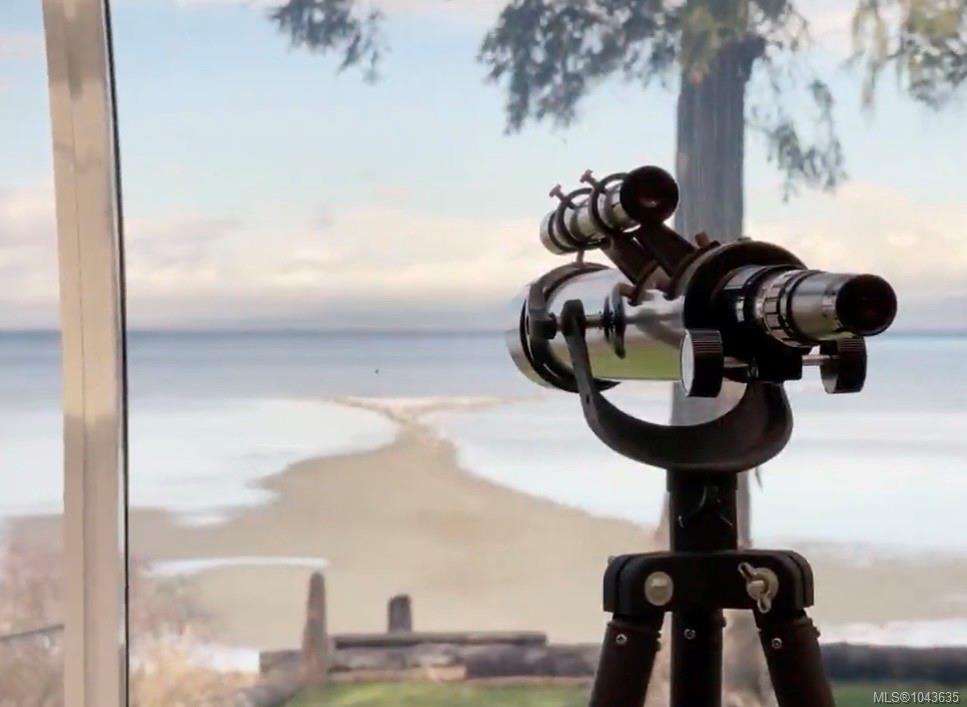 Third View of 1552 Terrien Rd, Nanoose Bay, BC, V9P 9C3